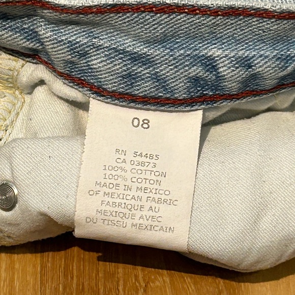 American Eagle Women’s Light Blue Vintage Distressed Jean Shorts (8w) - Picture 4 of 5